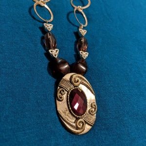3/$20 Vintage Style Necklace with Purple Jewel